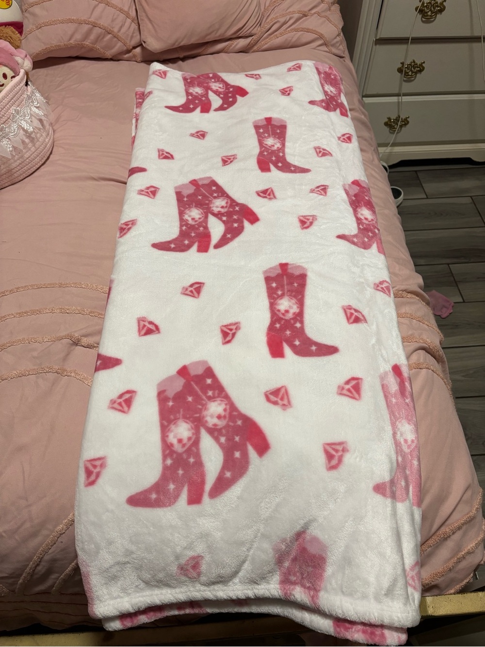 Rachel Zoe Pink and White Cowboy Boot Plush Throw Blanket